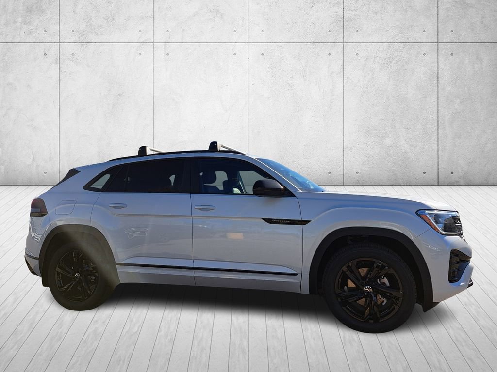 New 2026 Volkswagen Atlas Cross Sport SEL R-Line AWD/4WD image 3