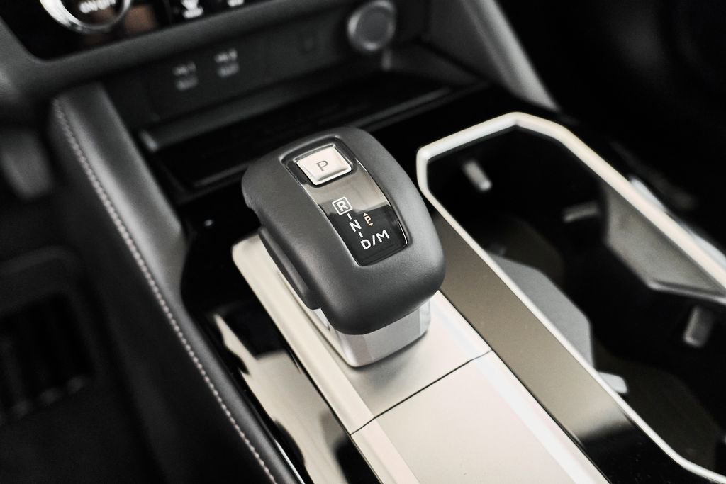 New 2026 Mitsubishi Outlander LE FWD image 30