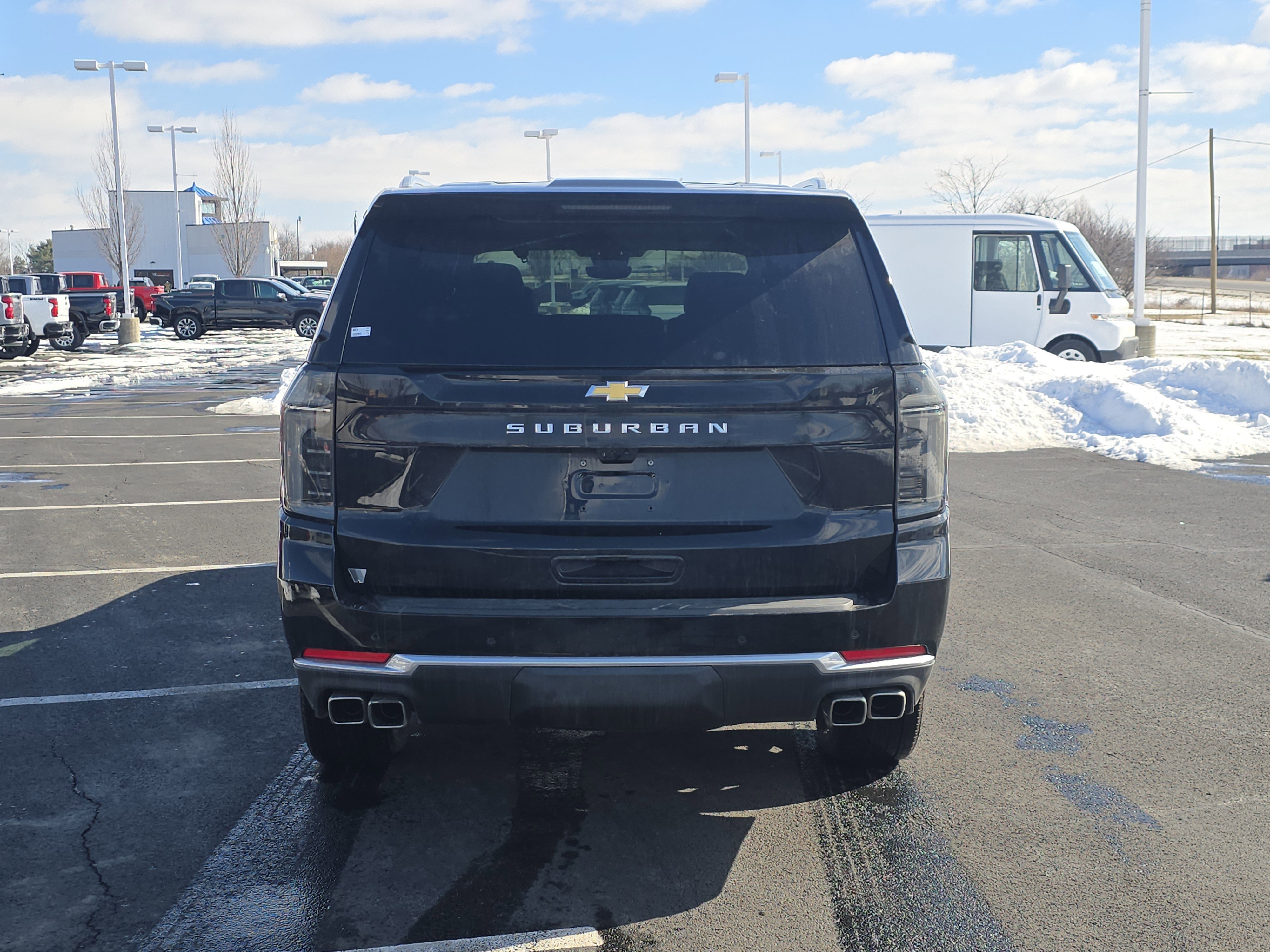 New 2026 Chevrolet Suburban High Country image 5
