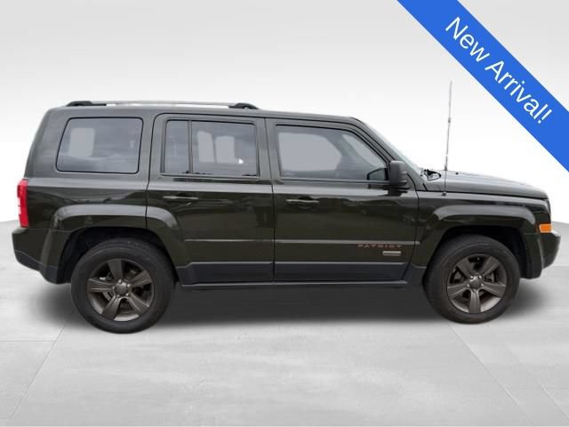 Used 2017 Jeep Patriot 75th Anniversary w/ Power Value Group AWD/4WD image 8