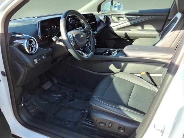 Used 2024 Chevrolet Blazer EV LT AWD/4WD image 11