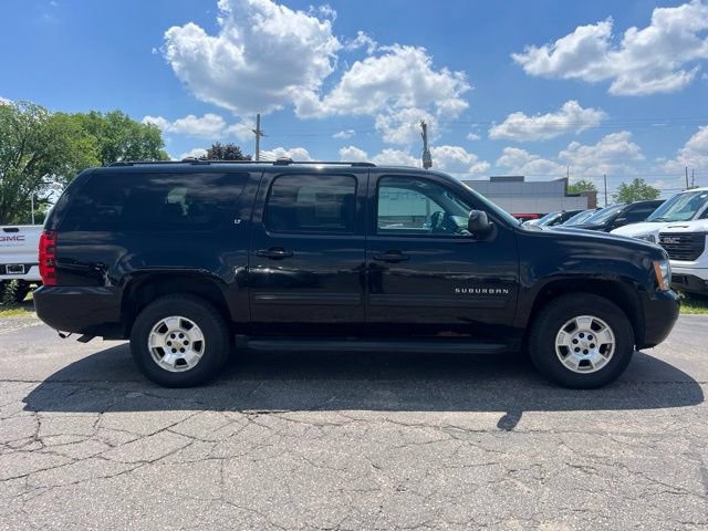 Used 2013 Chevrolet Suburban LT AWD/4WD image 4