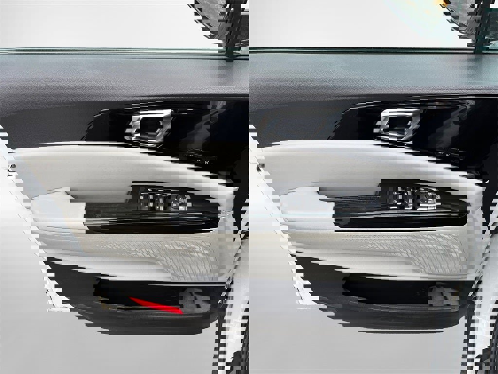 Used 2022 Kia Carnival SX image 17