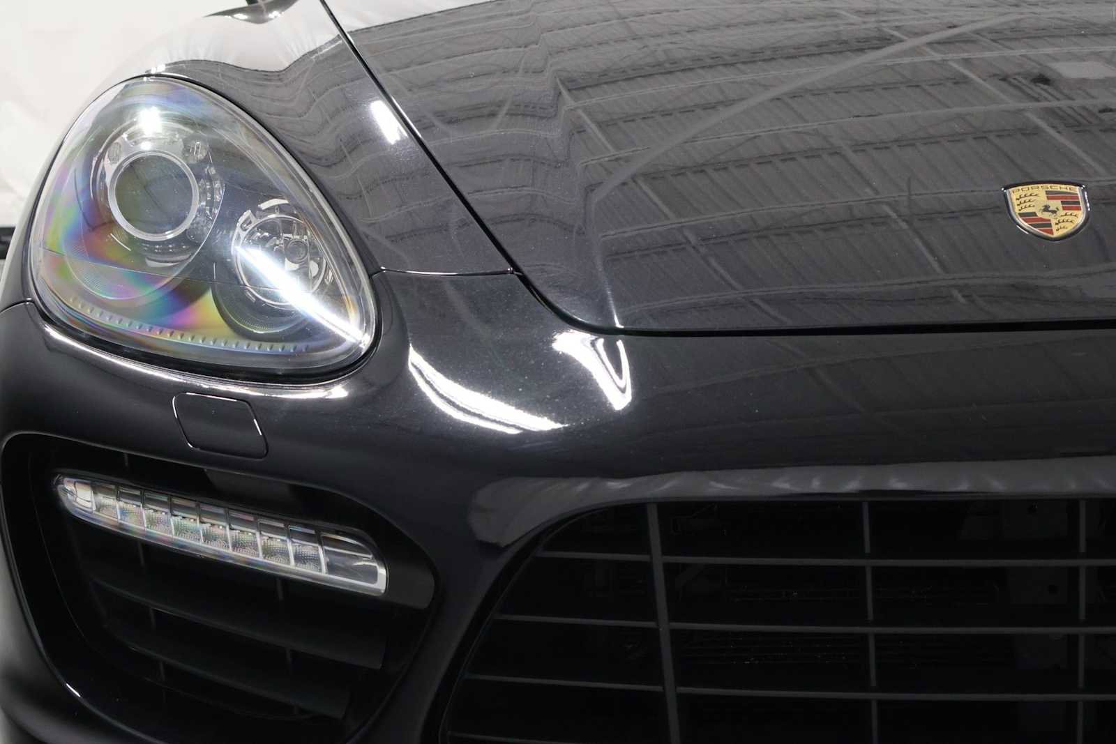 Used 2014 Porsche Cayenne GTS AWD/4WD image 15
