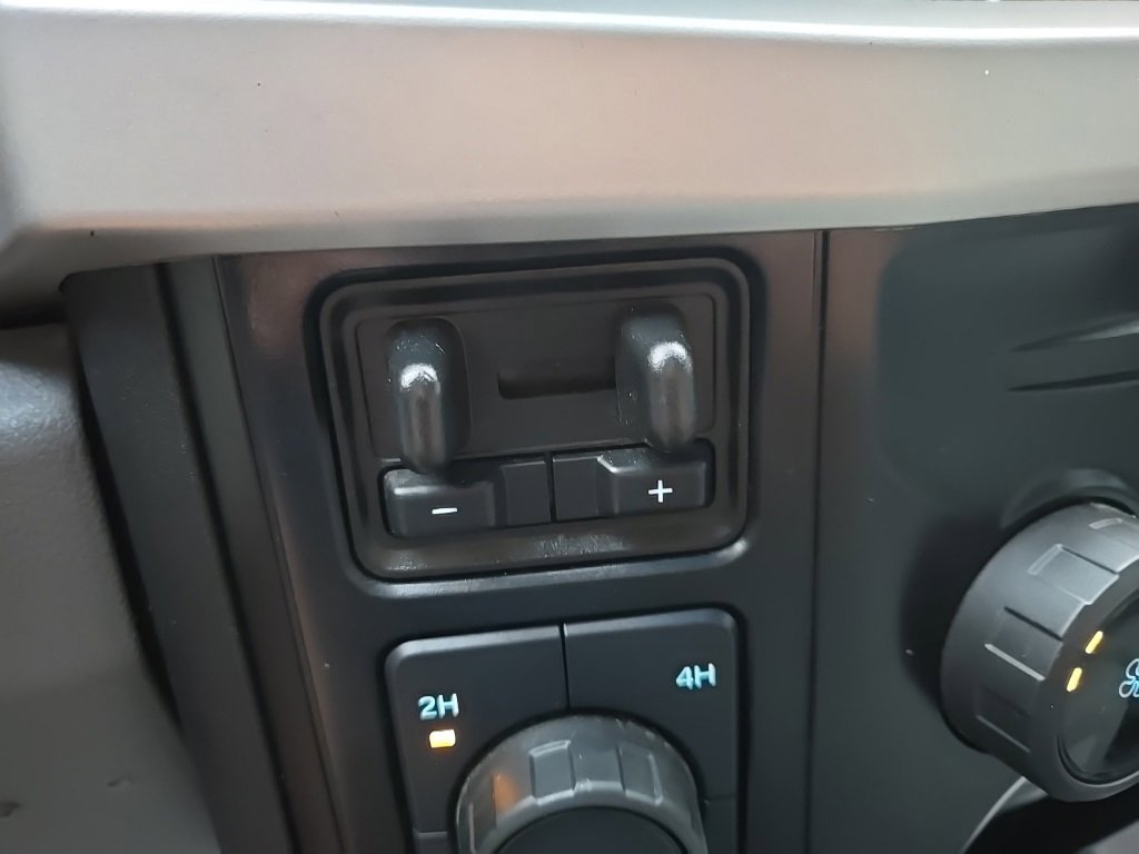 Used 2024 Ford F350 XLT w/ 360-Degree Camera Package image 67