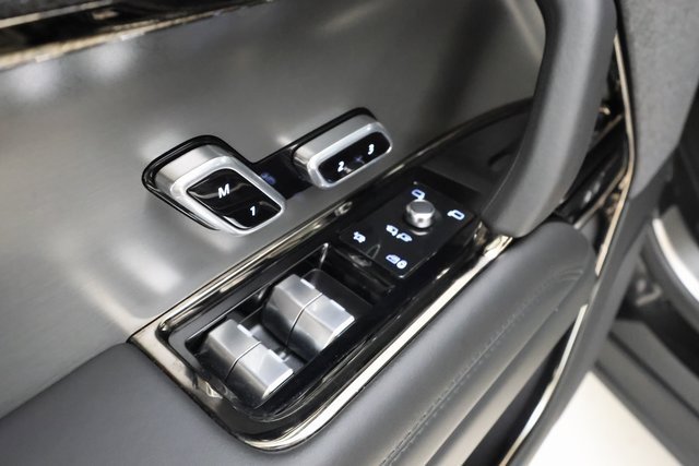 Used 2024 Land Rover Range Rover Sport Dynamic SE image 9