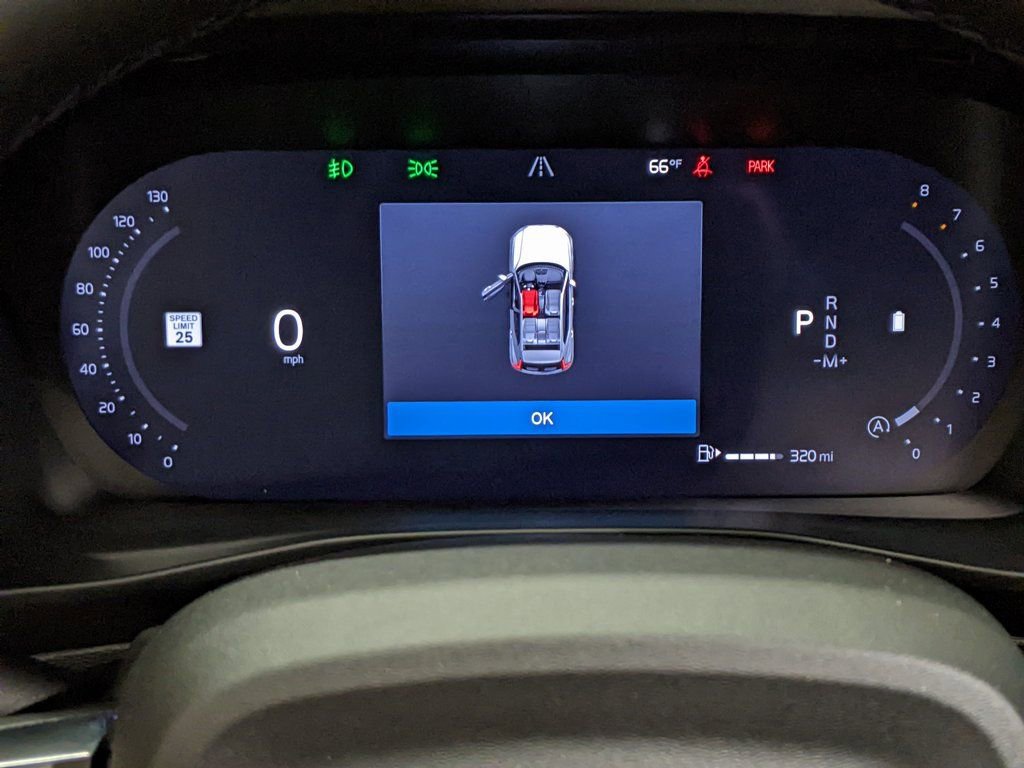 New 2026 Volvo XC40 B5 Ultra w/ Protection Package Premier image 15