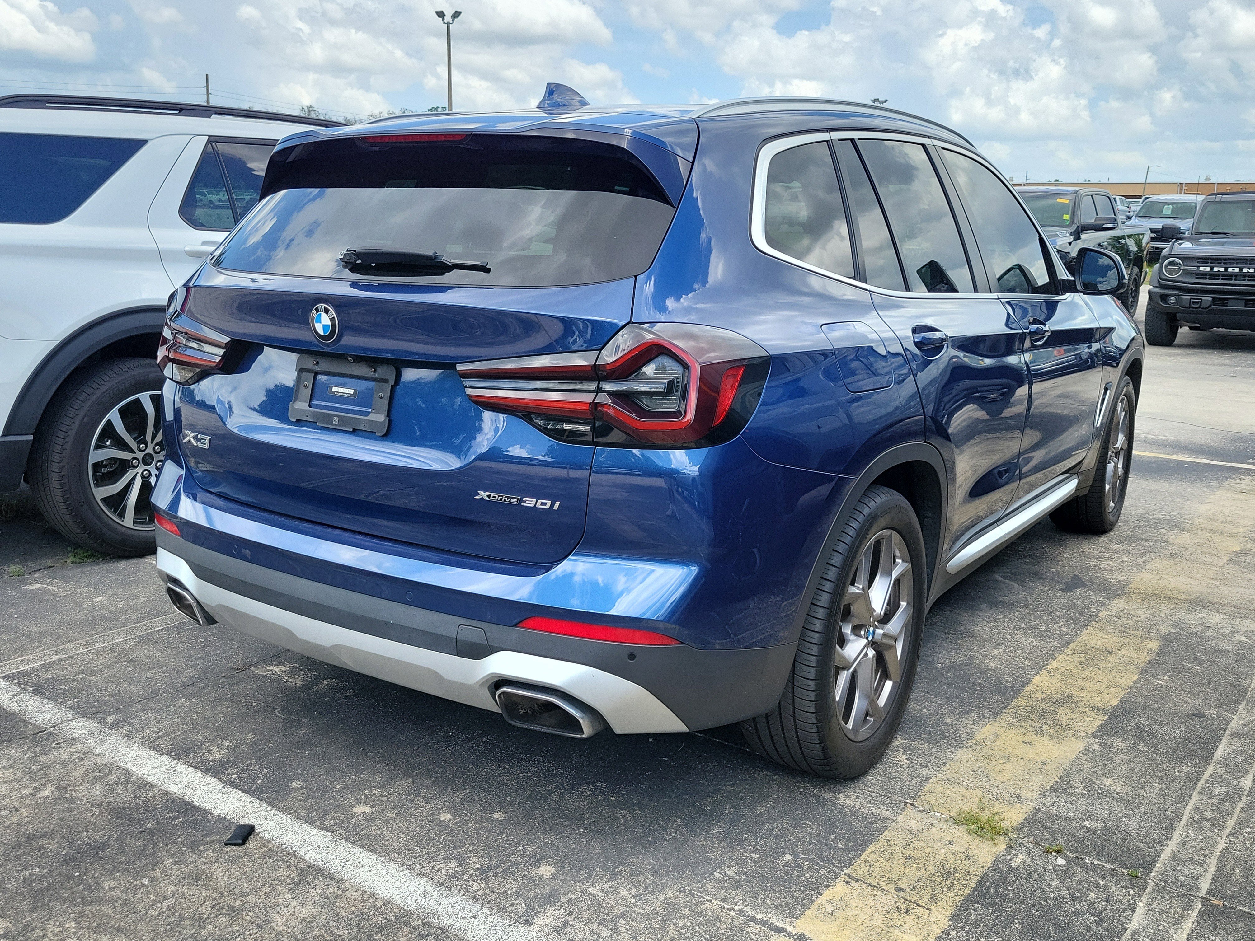 Used 2022 BMW X3 xDrive30i w/ Convenience Package AWD/4WD image 5
