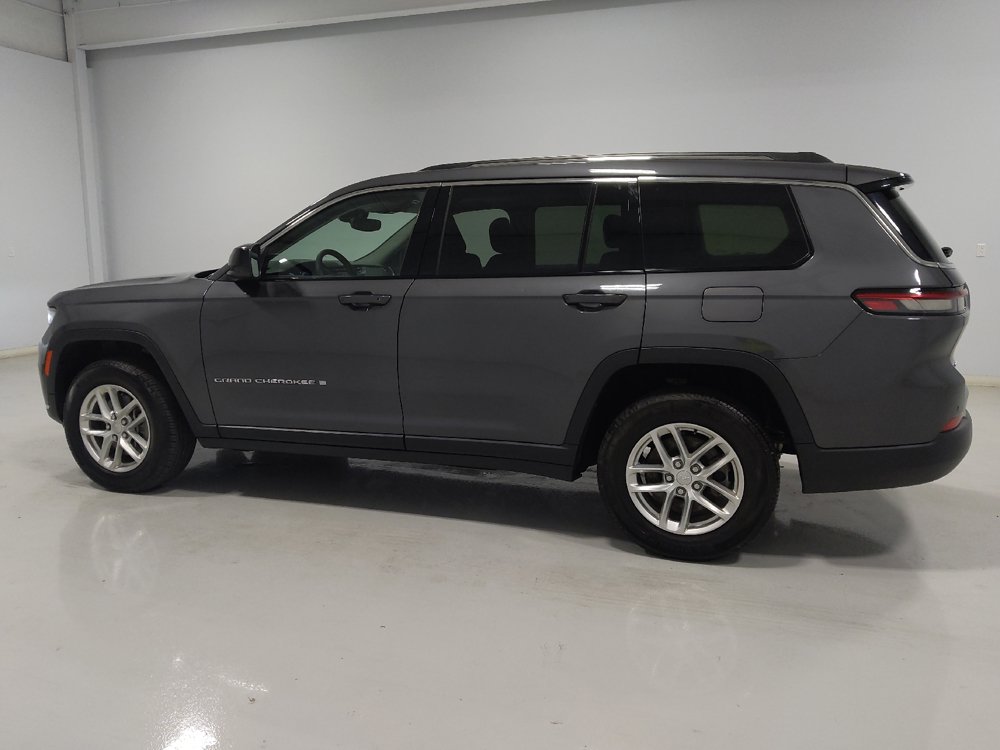 Used 2023 Jeep Grand Cherokee L Laredo w/ Luxury Tech Group I AWD/4WD image 3