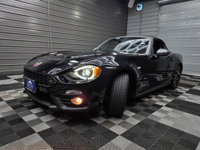 Used 2017 FIAT 124 Spider Abarth RWD image 35