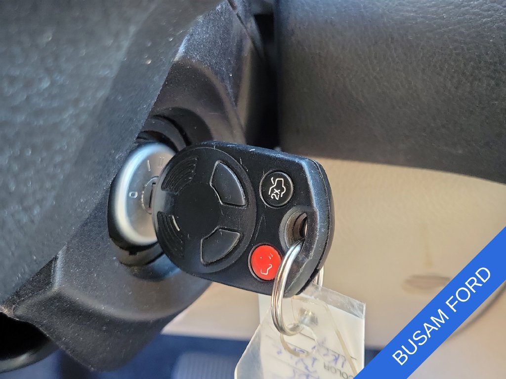 Used 2012 Ford Focus SE FWD image 25