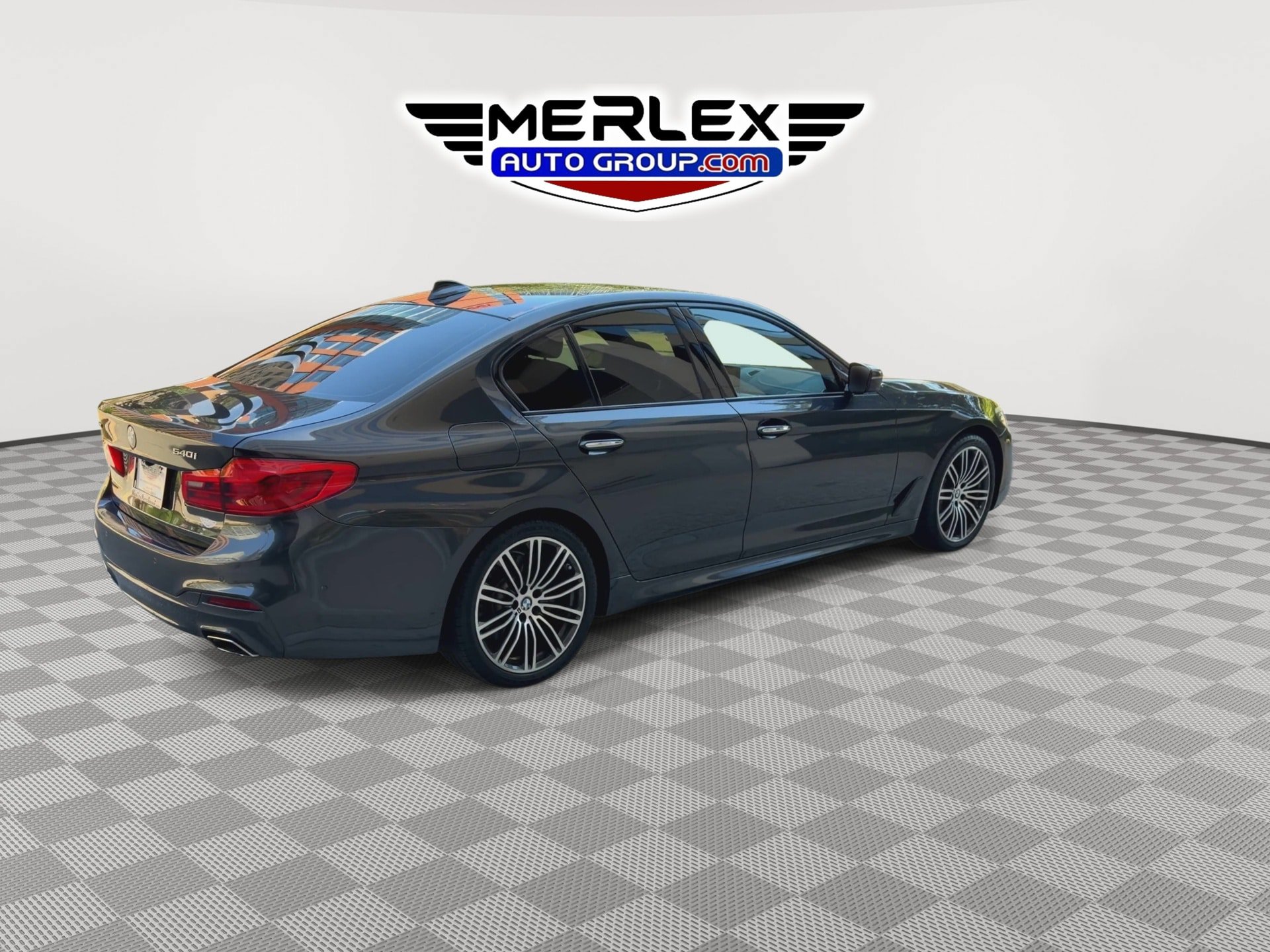Used 2018 BMW 540i xDrive w/ M Sport Package AWD/4WD image 8