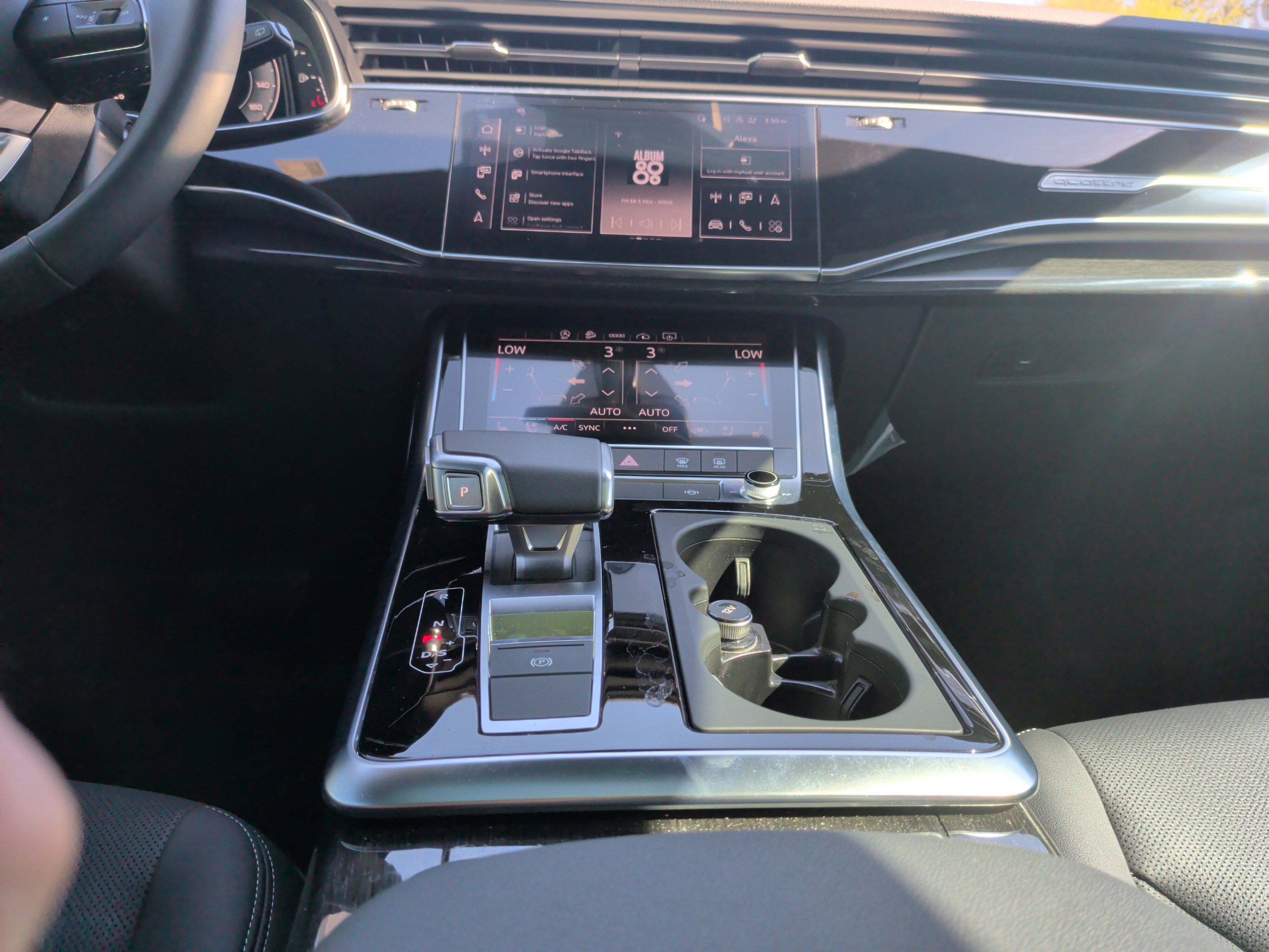 Used 2024 Audi Q8 Premium Plus w/ Premium Plus Package image 31