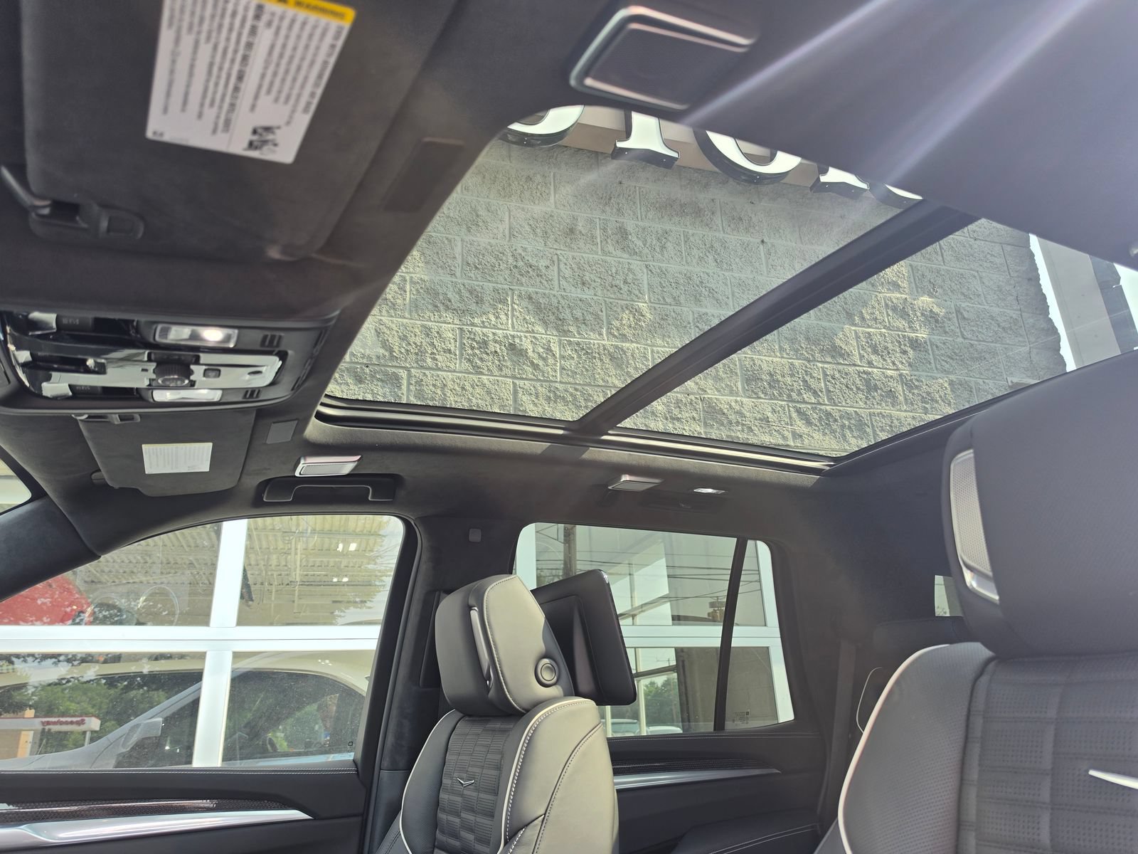 Used 2026 Cadillac Escalade V w/ LPO, Floor Liner Package AWD/4WD image 18