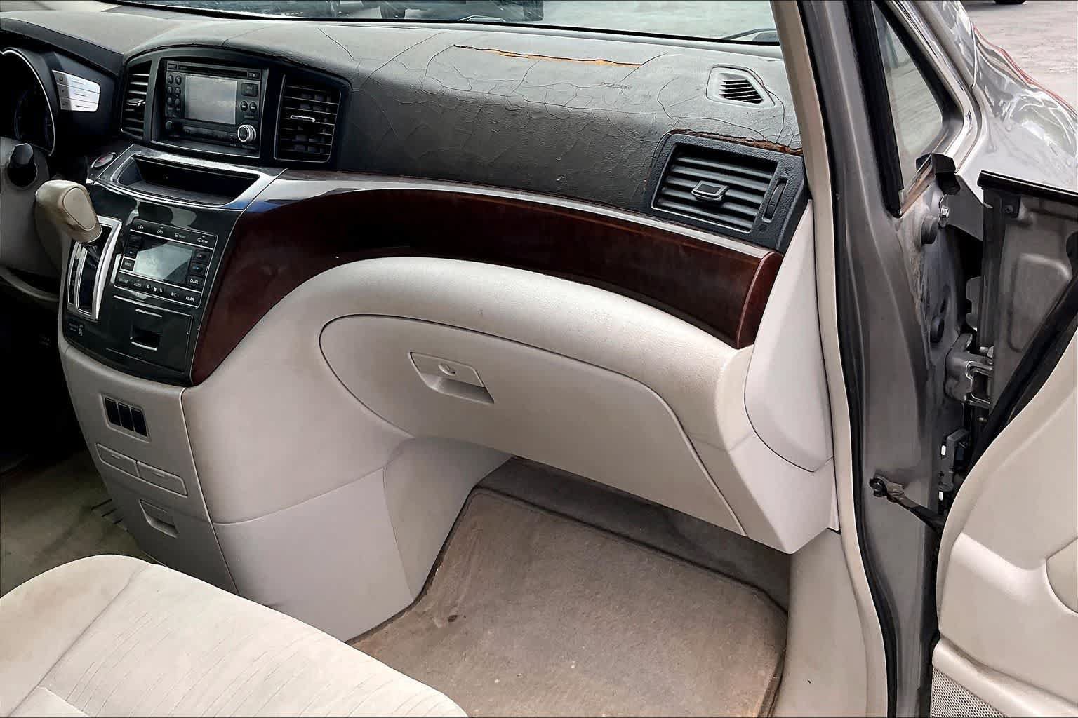 Used 2011 Nissan Quest SV FWD image 23