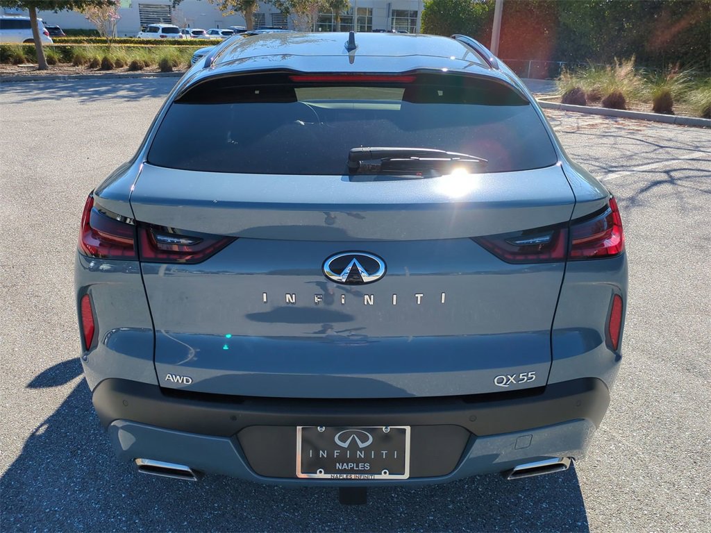 Used 2023 INFINITI QX55 Essential w/ Accent Package image 5