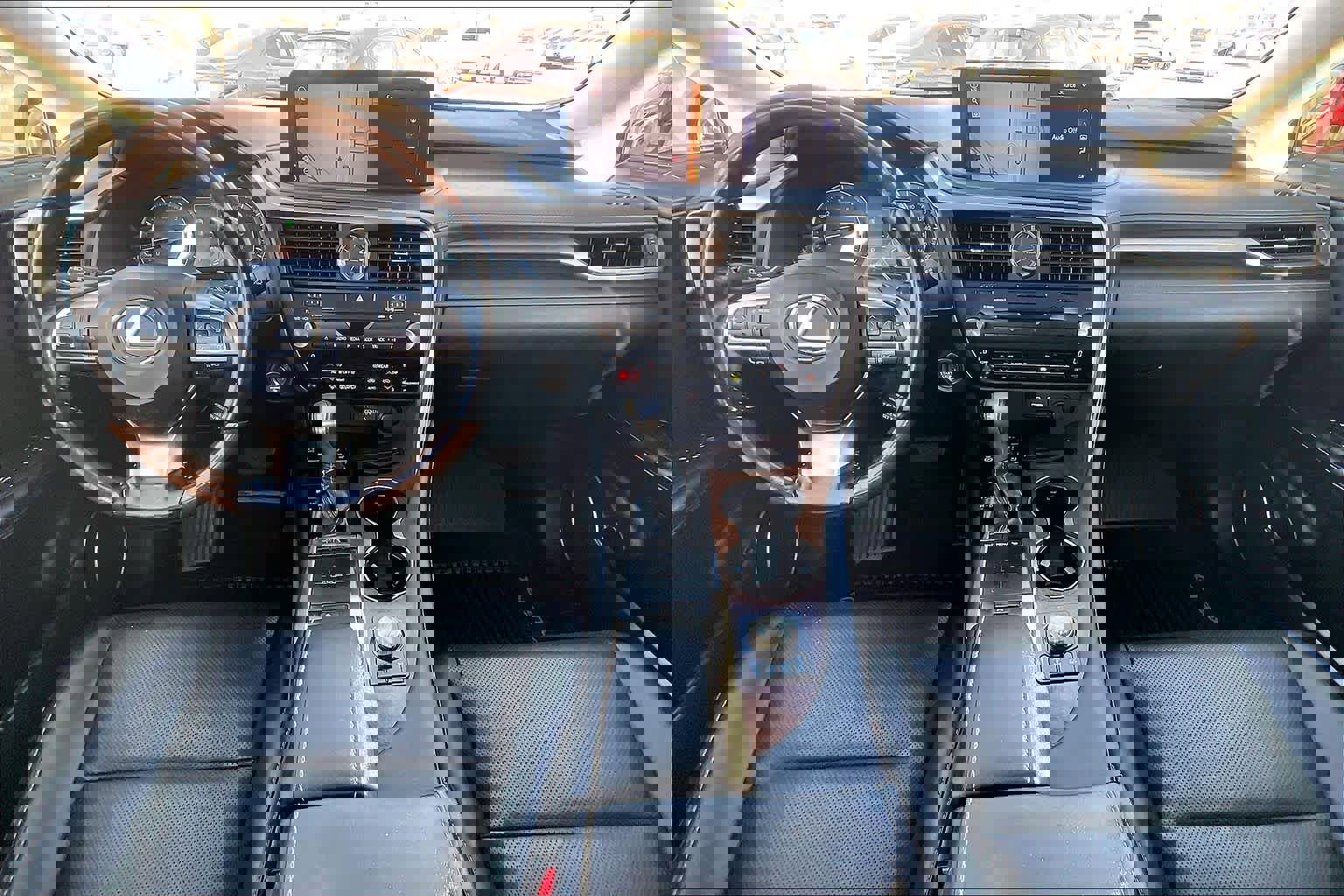 Used 2021 Lexus RX 350L Premium w/ Premium Package image 14