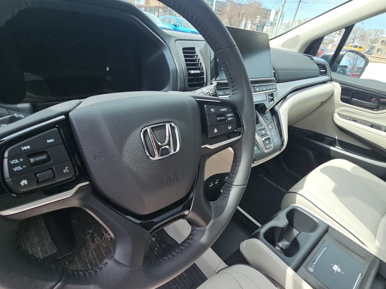 Used 2026 Honda Odyssey Touring image 5