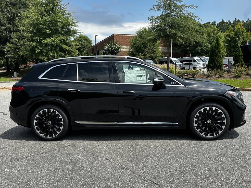 New 2027 Mercedes-Benz EQS 550 4MATIC SUV image 9