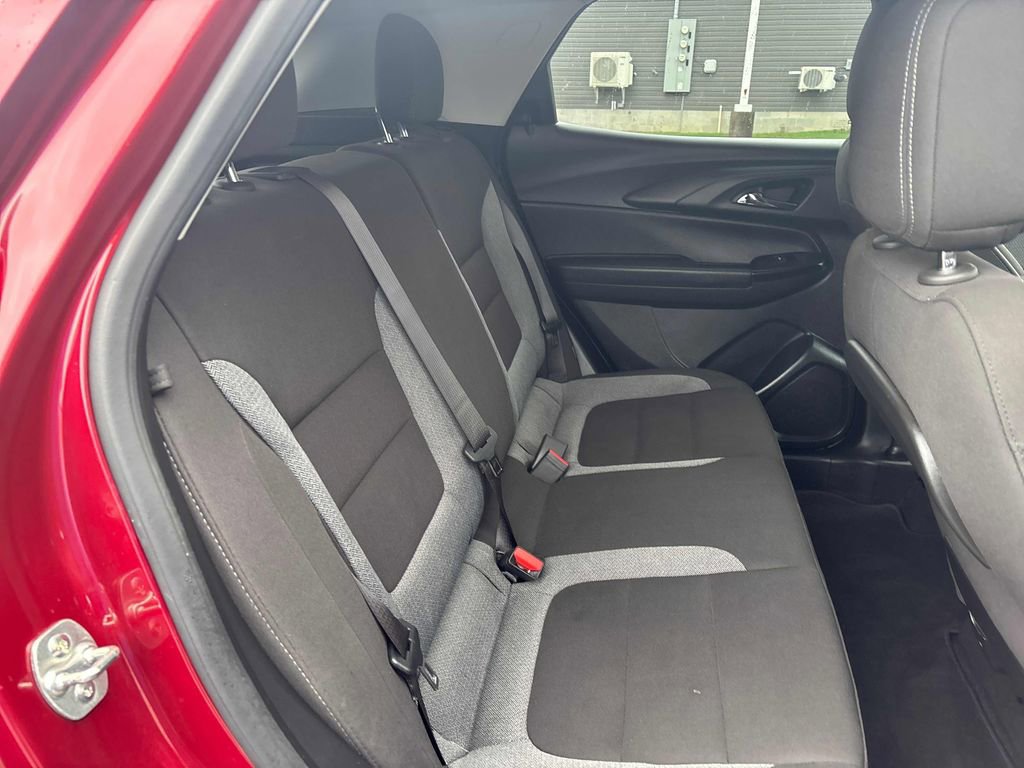 Used 2024 Chevrolet TrailBlazer LT FWD image 24