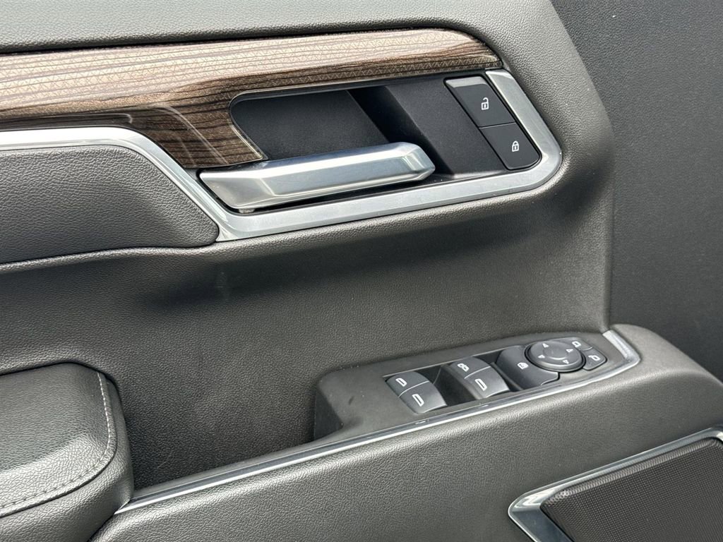 Used 2025 Chevrolet Silverado 1500 LT image 21