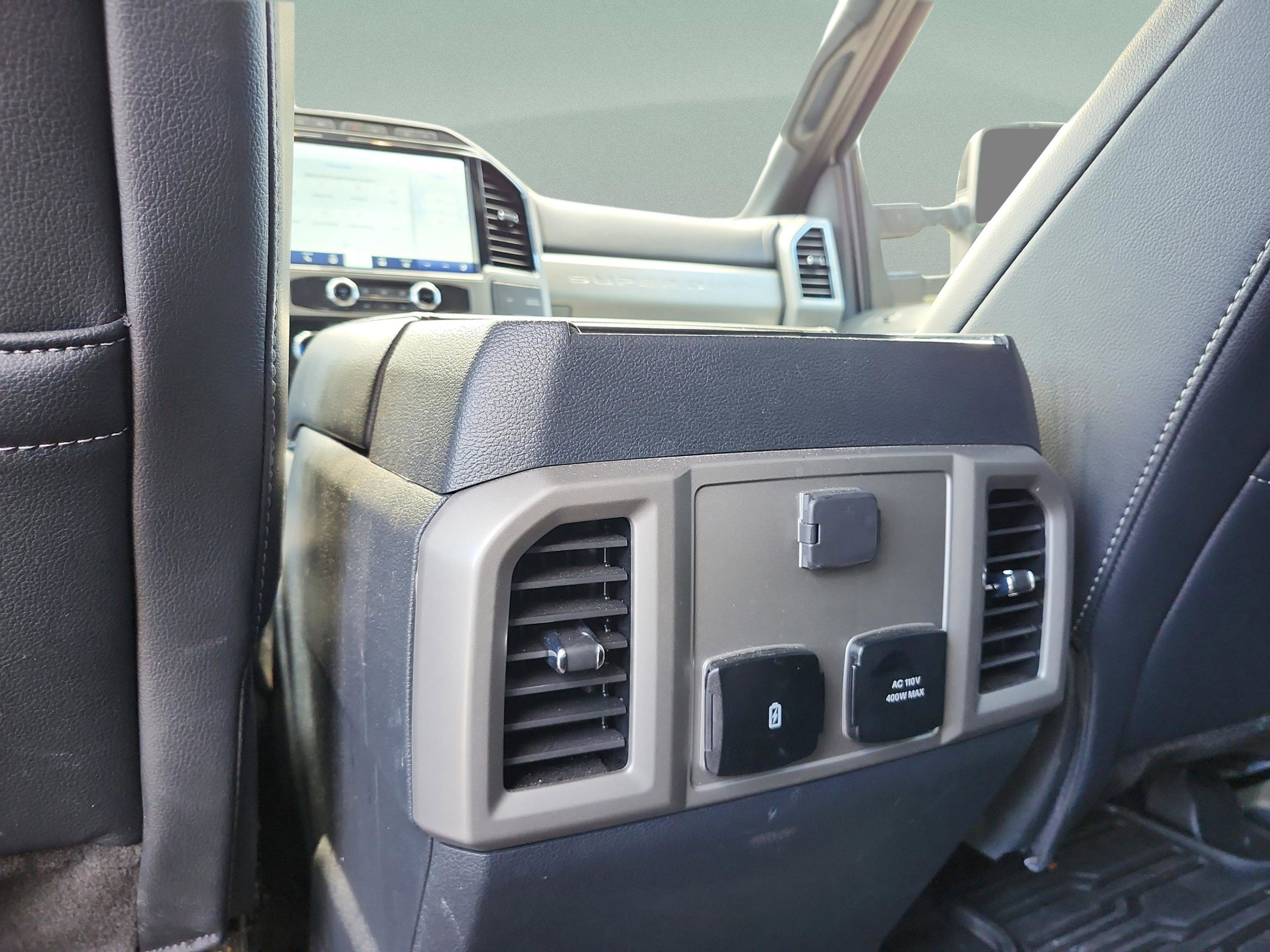 Used 2022 Ford F250 Lariat w/ Black Appearance Package image 20