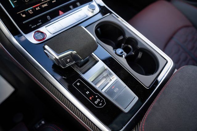 New 2026 Audi RS Q8 performance image 13