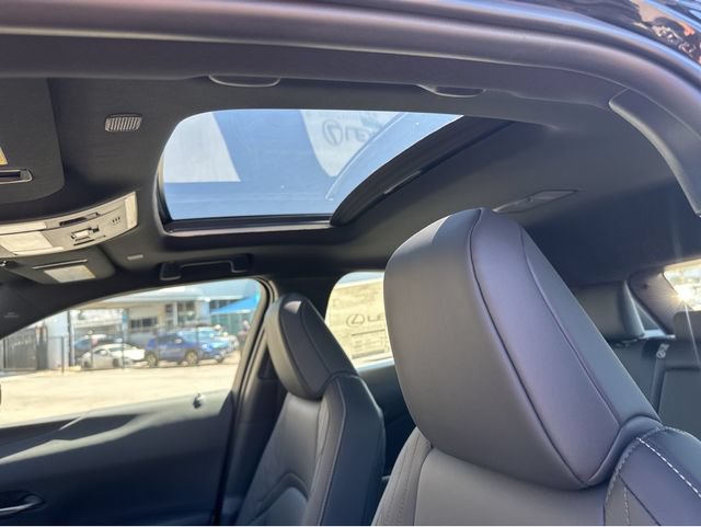 New 2026 Lexus UX 300h FWD image 7