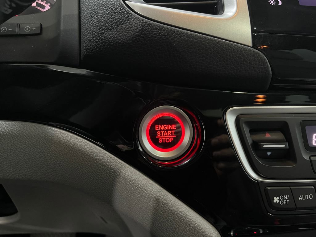 Used 2016 Honda Pilot Elite image 21