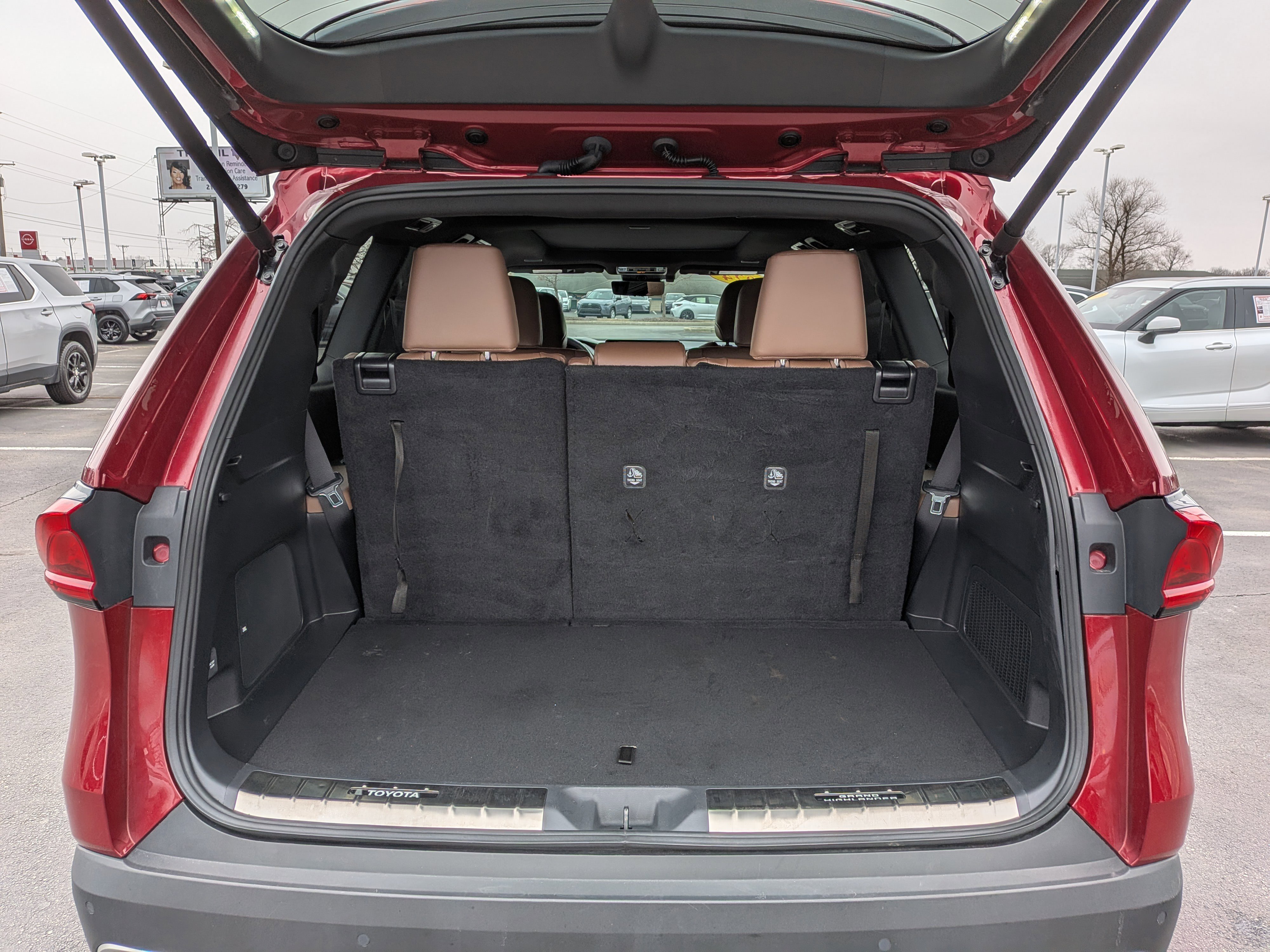 Used 2024 Toyota Grand Highlander AWD Hybrid image 26