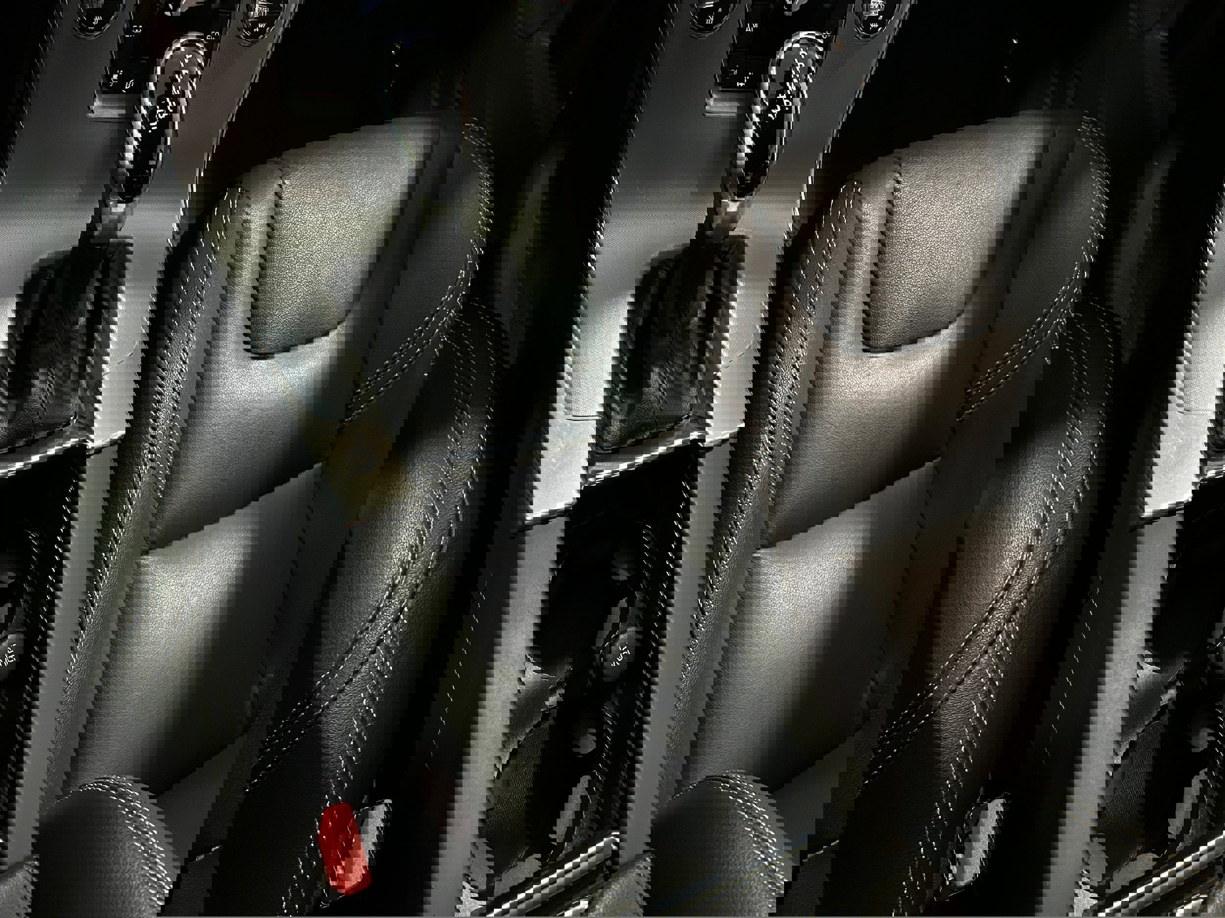 Used 2018 Volvo S60 T5 Dynamic w/ Vision Package image 11