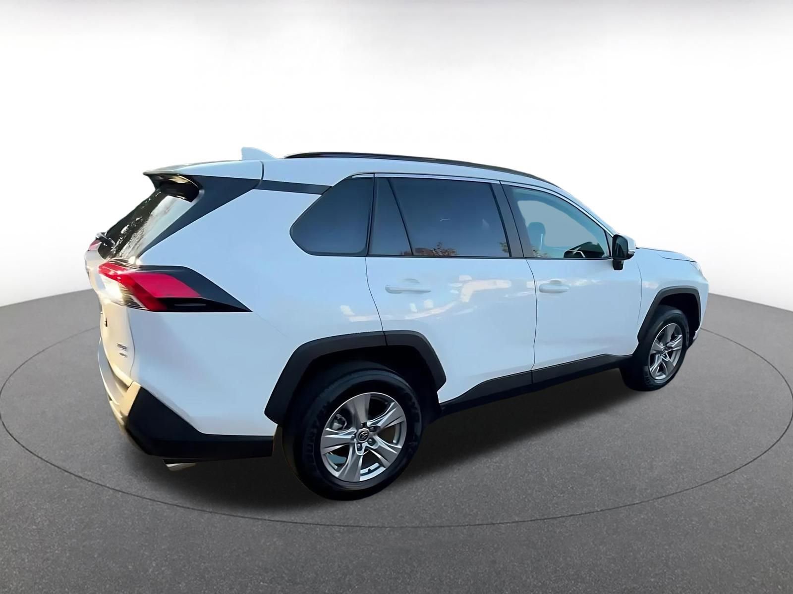 Used 2025 Toyota RAV4 XLE w/ Convenience Package image 14