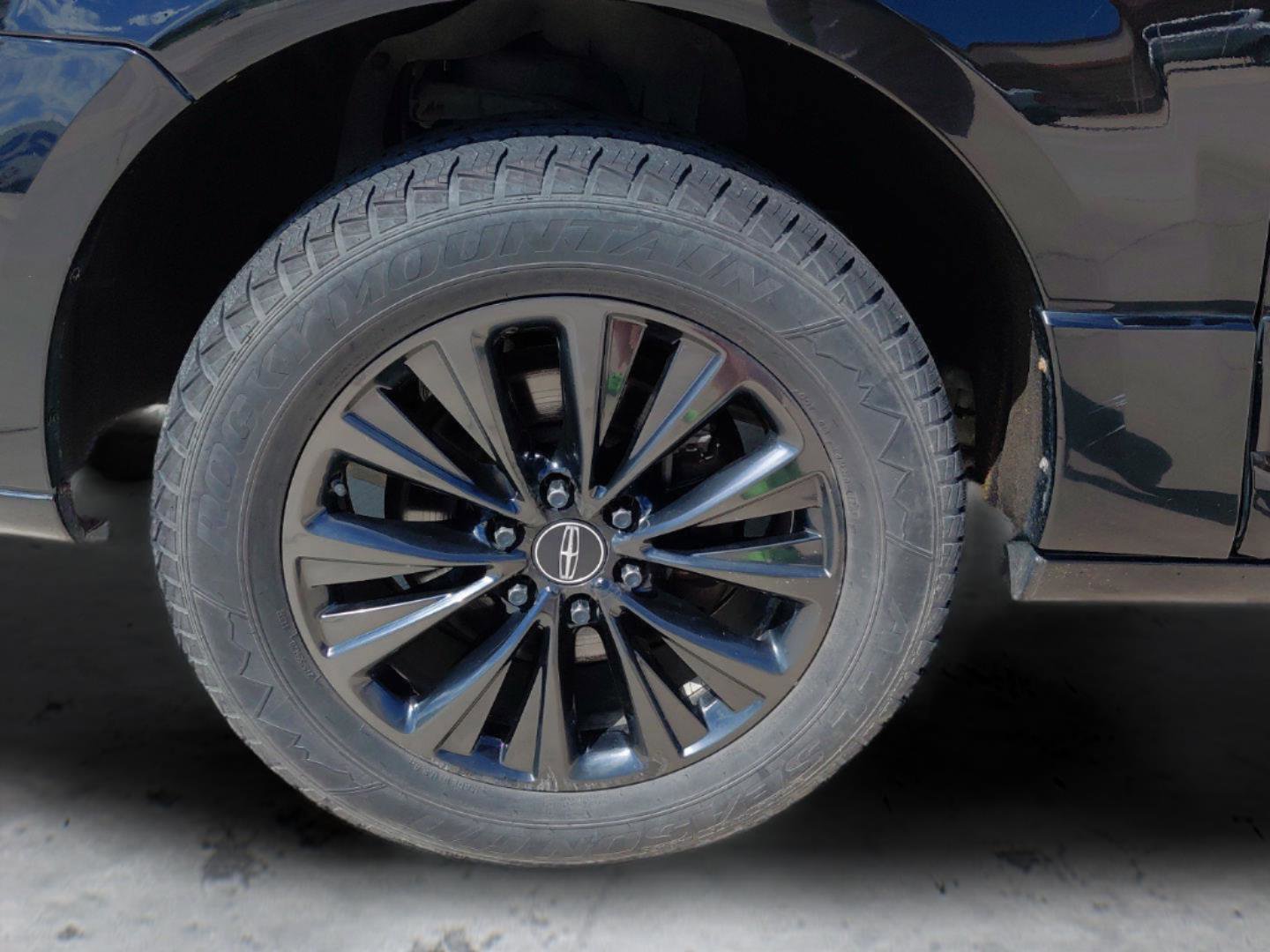 Used 2016 Lincoln Navigator L Select AWD/4WD image 10