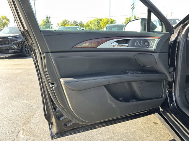 Used 2020 Lincoln MKZ Reserve w/ Elements Package FWD image 25