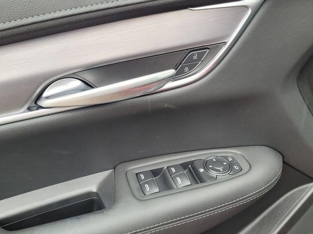 New 2026 Cadillac XT5 Luxury w/ LPO, ONYX Package image 23