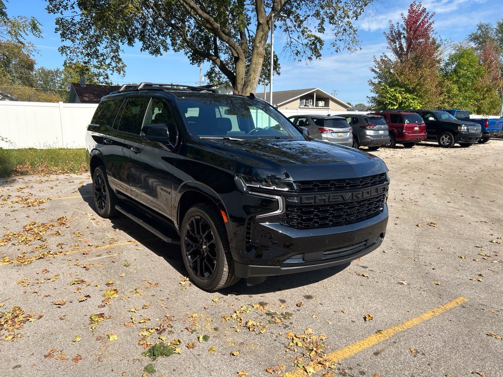 Used 2023 Chevrolet Tahoe RST w/ Sport Performance Package AWD/4WD image 4