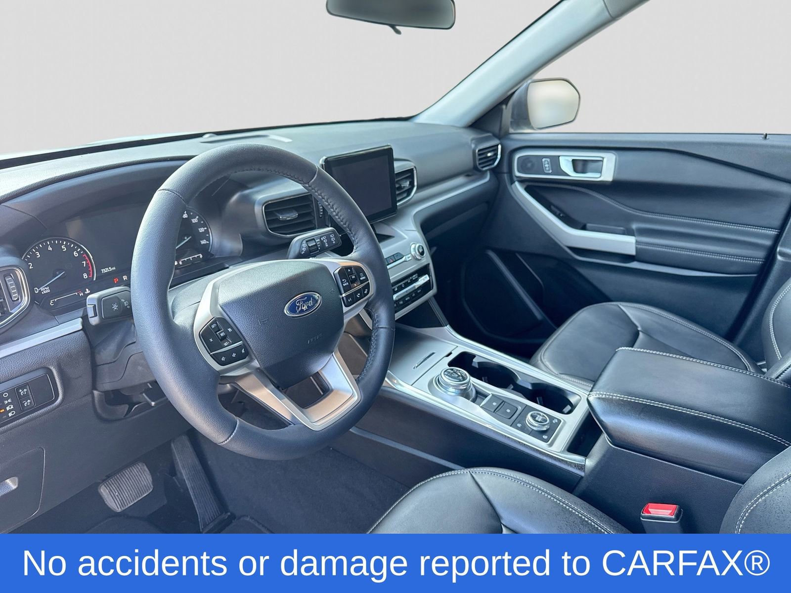 Certified 2024 Ford Explorer XLT w/ Equipment Group 202A image 2