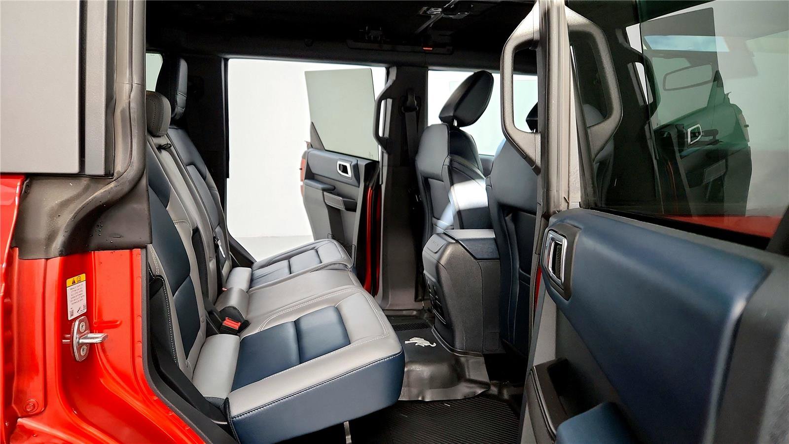 Used 2024 Ford Bronco Outer Banks w/ Sasquatch Package image 18