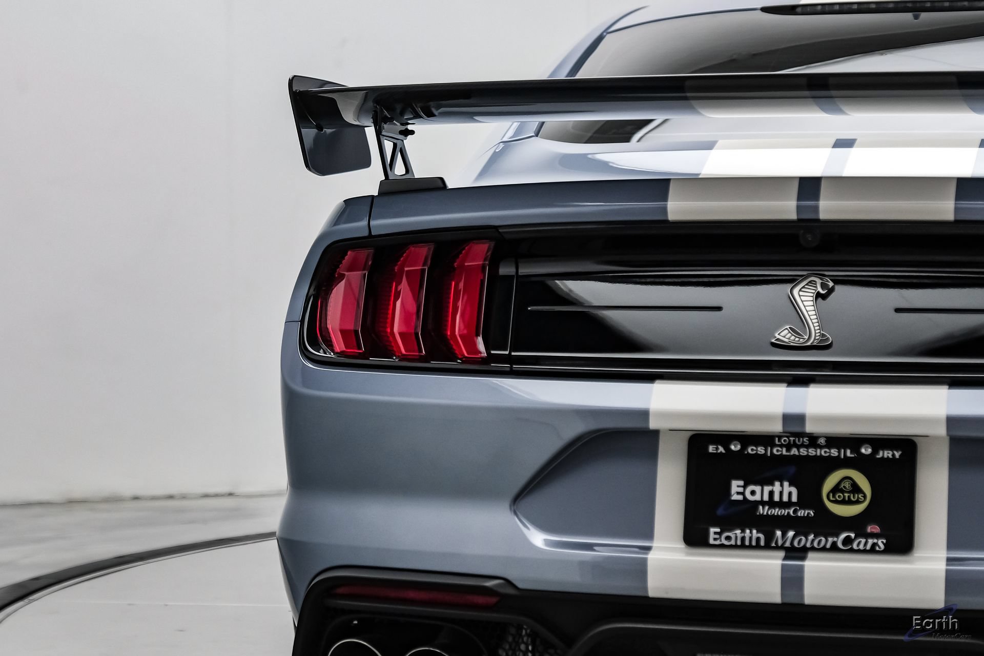 Used 2022 Ford Mustang Shelby GT500 w/ Carbon Fiber Track Pack RWD image 17