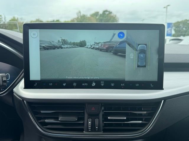 New 2026 Ford Escape SE w/ PHEV Premium Package image 12