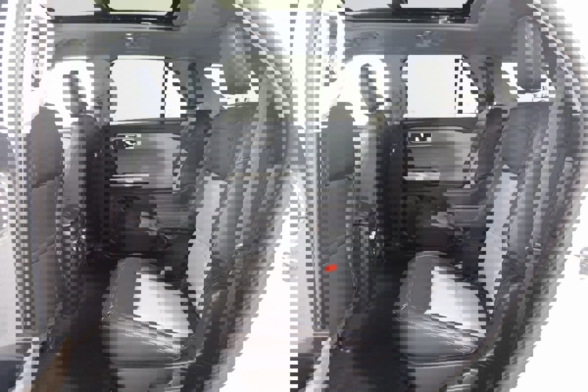 Used 2023 Ford Explorer XLT w/ Equipment Group 202A image 49