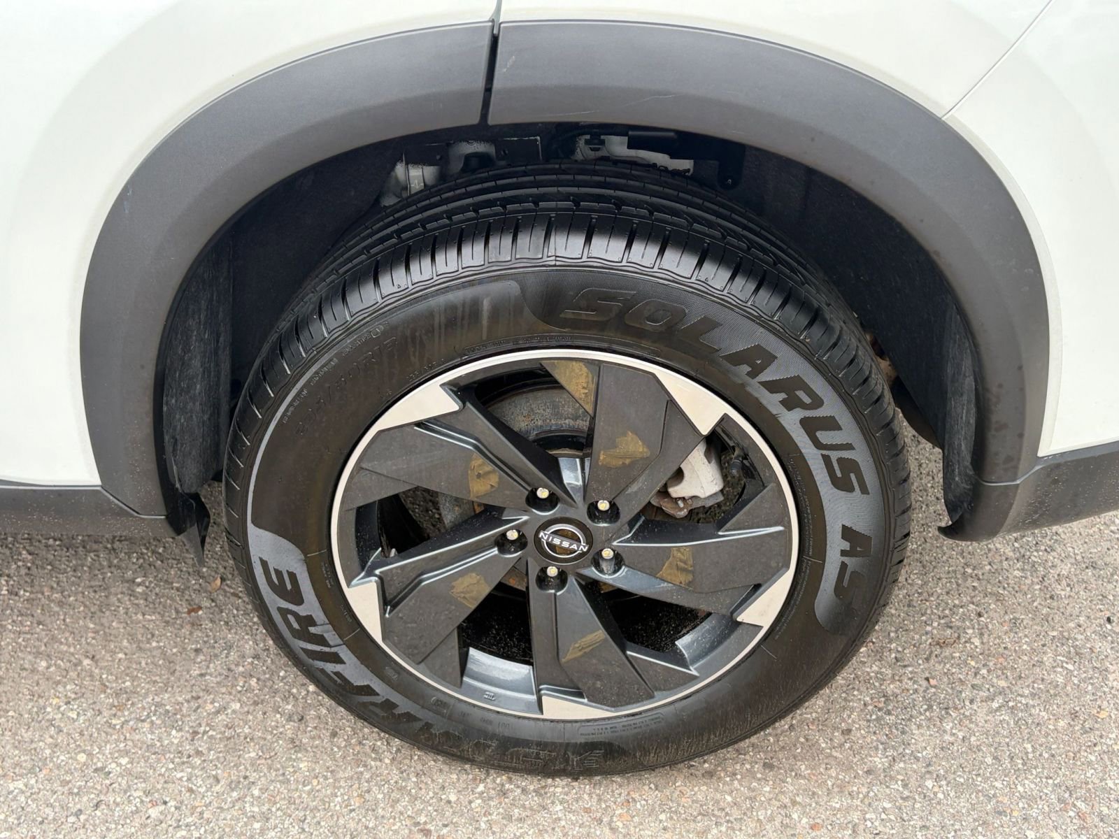 Used 2025 Nissan Rogue SV AWD/4WD image 31