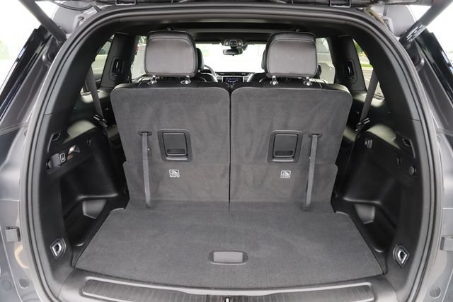 Used 2023 Jeep Grand Cherokee L Laredo AWD/4WD image 7