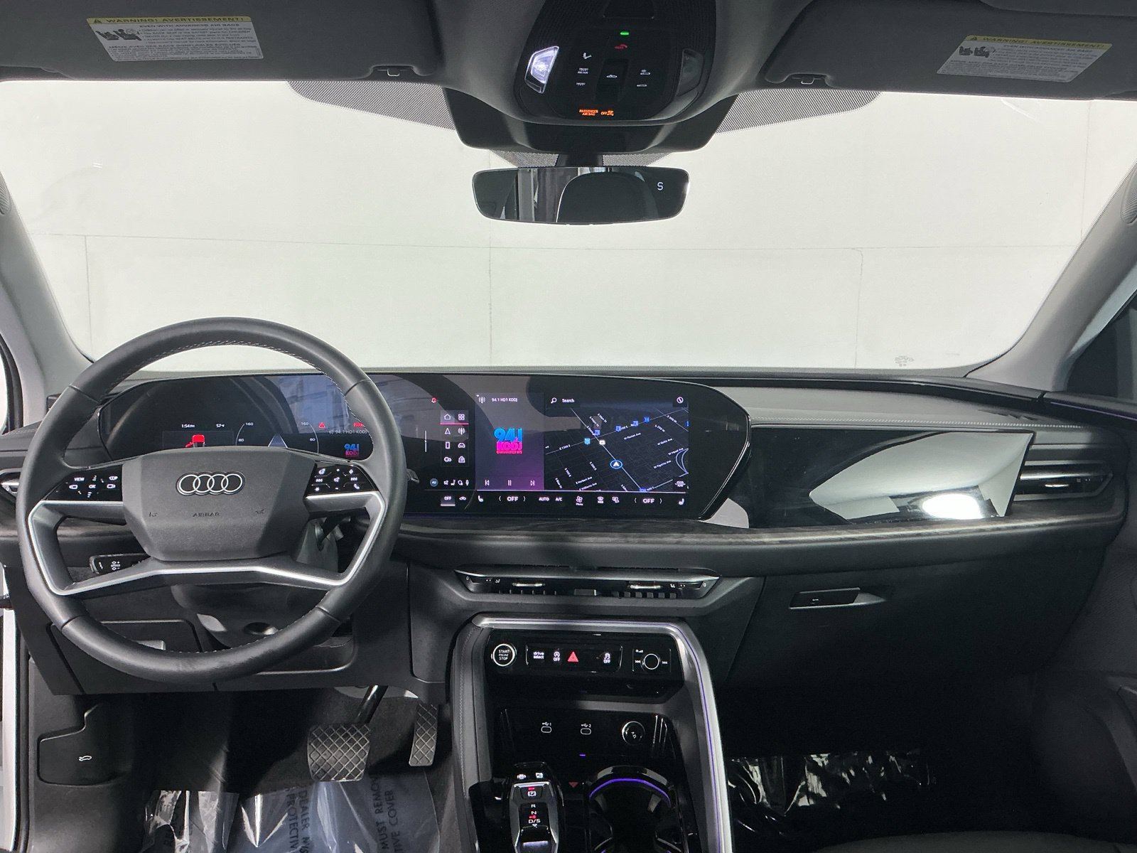 Used 2025 Audi Q5 Premium Plus w/ Premium Plus AWD/4WD image 14