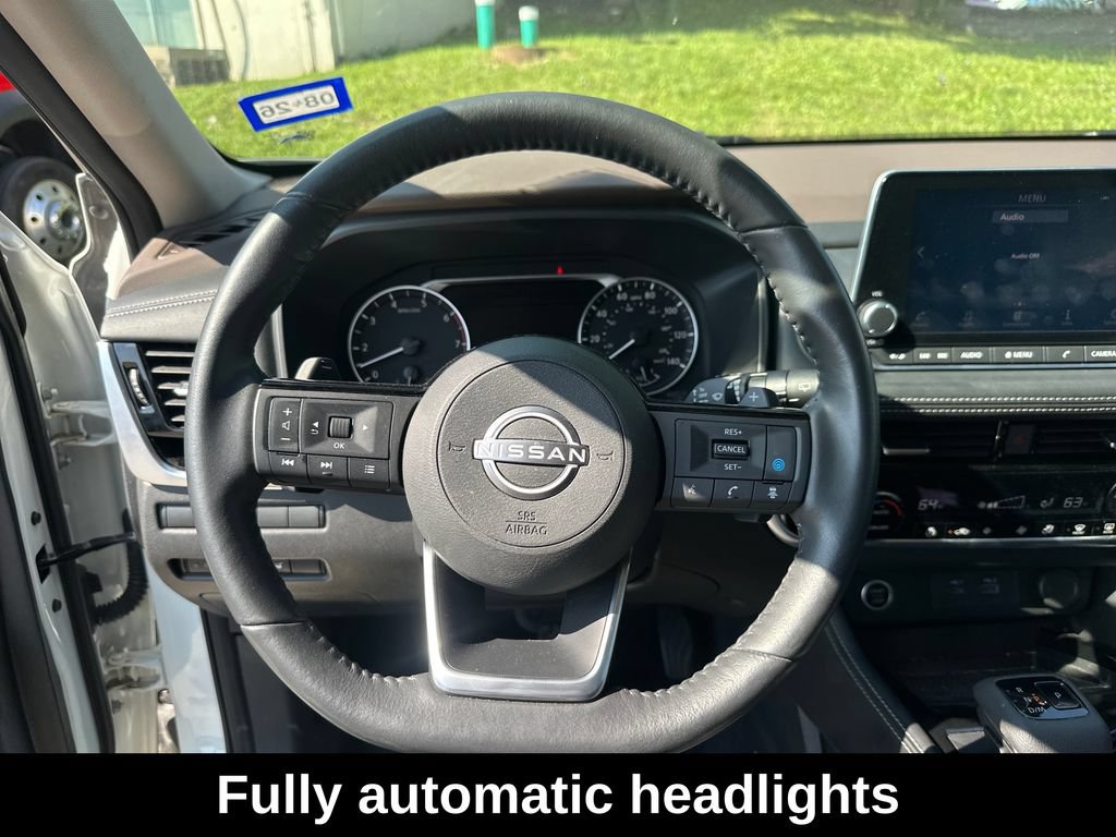 Used 2023 Nissan Rogue SL FWD image 18