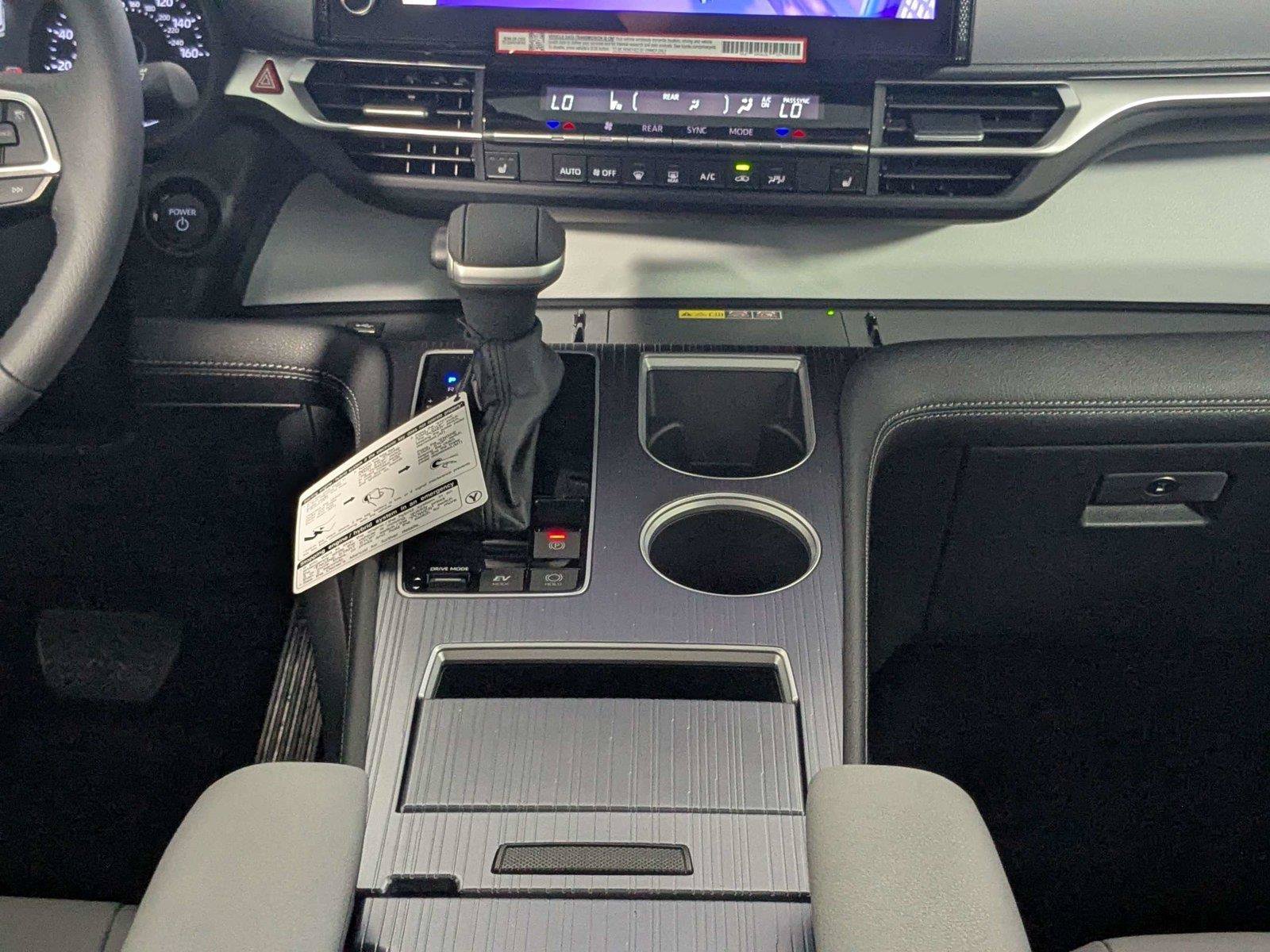 New 2026 Toyota Sienna XLE FWD image 30