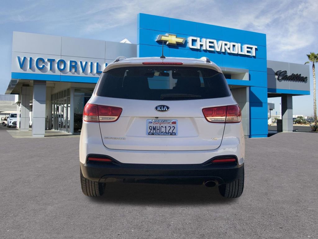 Used 2017 Kia Sorento LX FWD image 5