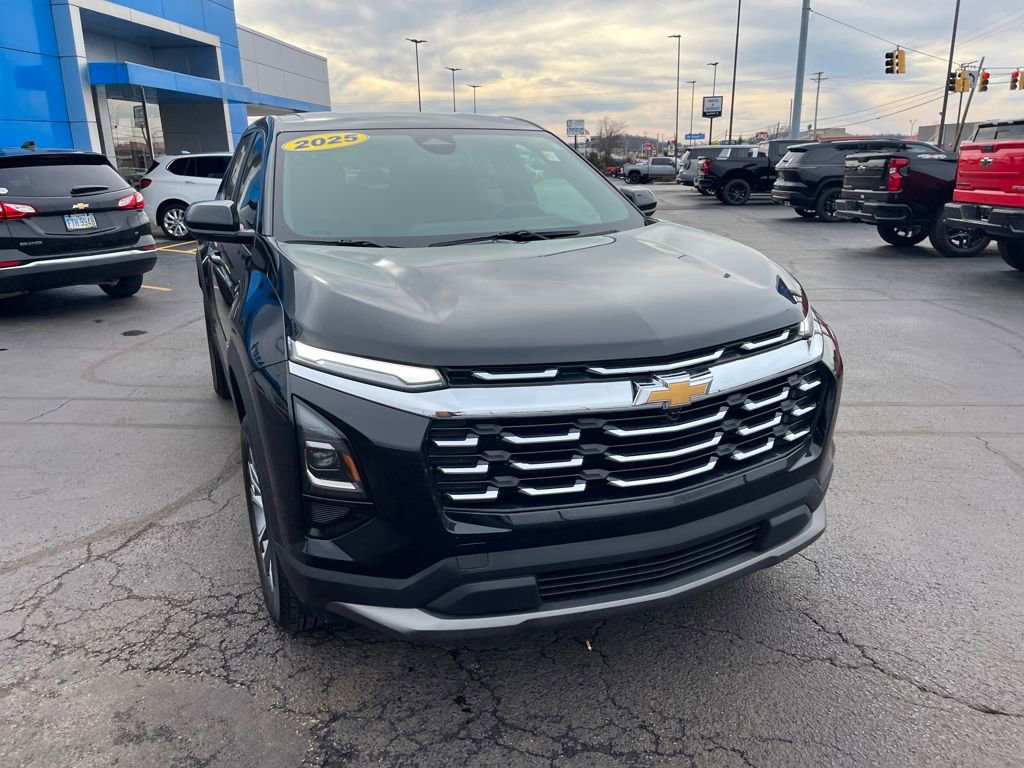 Used 2025 Chevrolet Equinox LT image 8