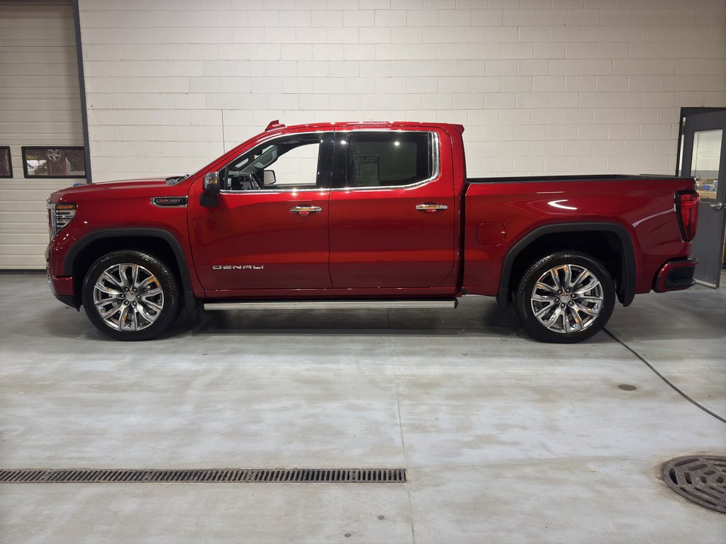 Used 2023 GMC Sierra 1500 Denali w/ Denali Reserve Package image 2