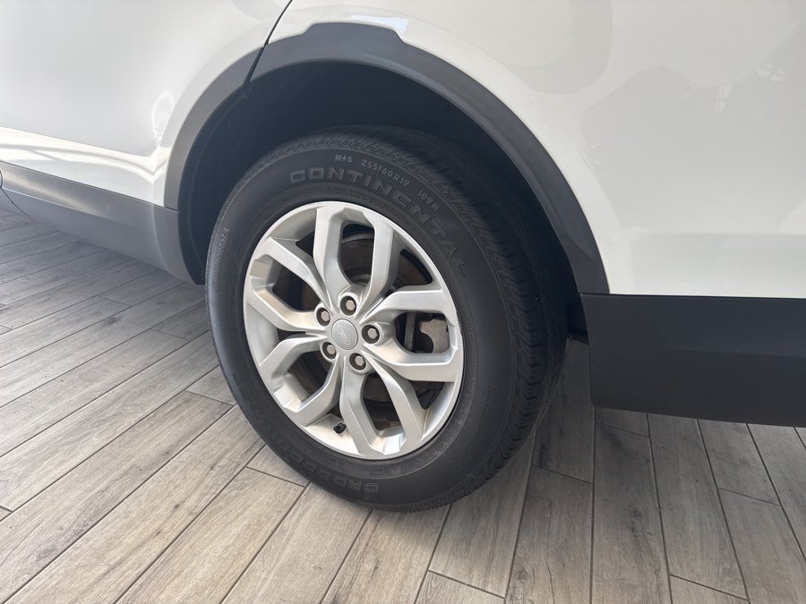 Used 2020 Land Rover Discovery SE AWD/4WD image 7